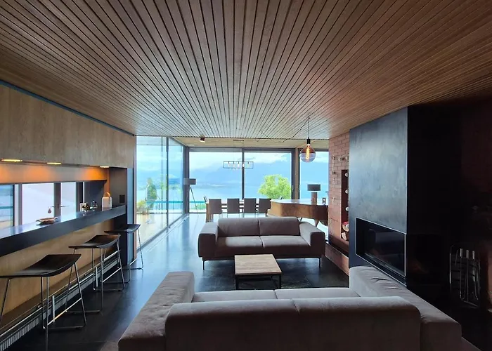 Architect House With Gorgeous View & Wildlife Montreux