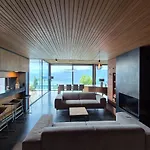 Architect House With Gorgeous View & Wildlife モントルー